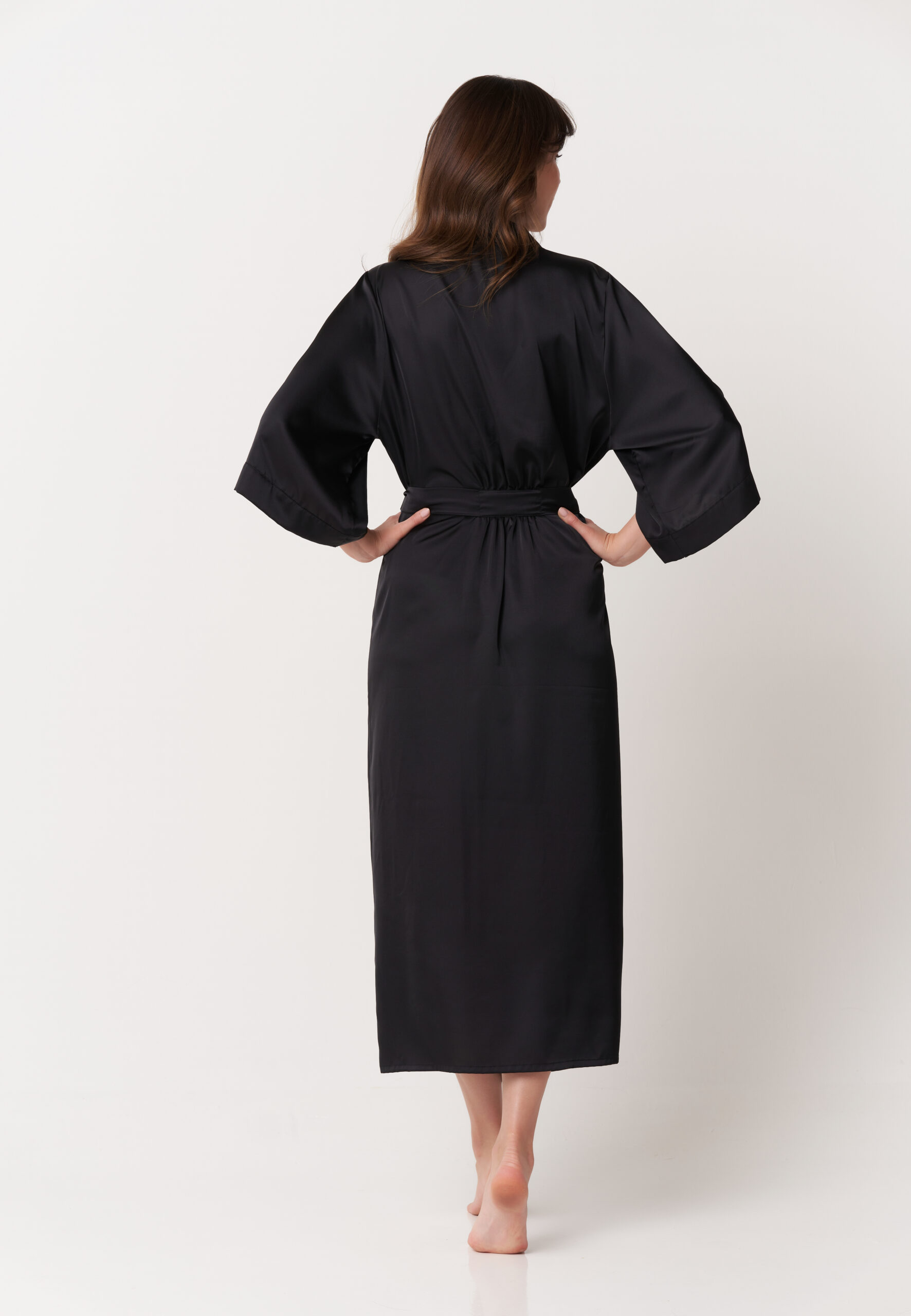 Veļa-Halāts Kimono Dream Black-maiga satīna naktsveļa.
